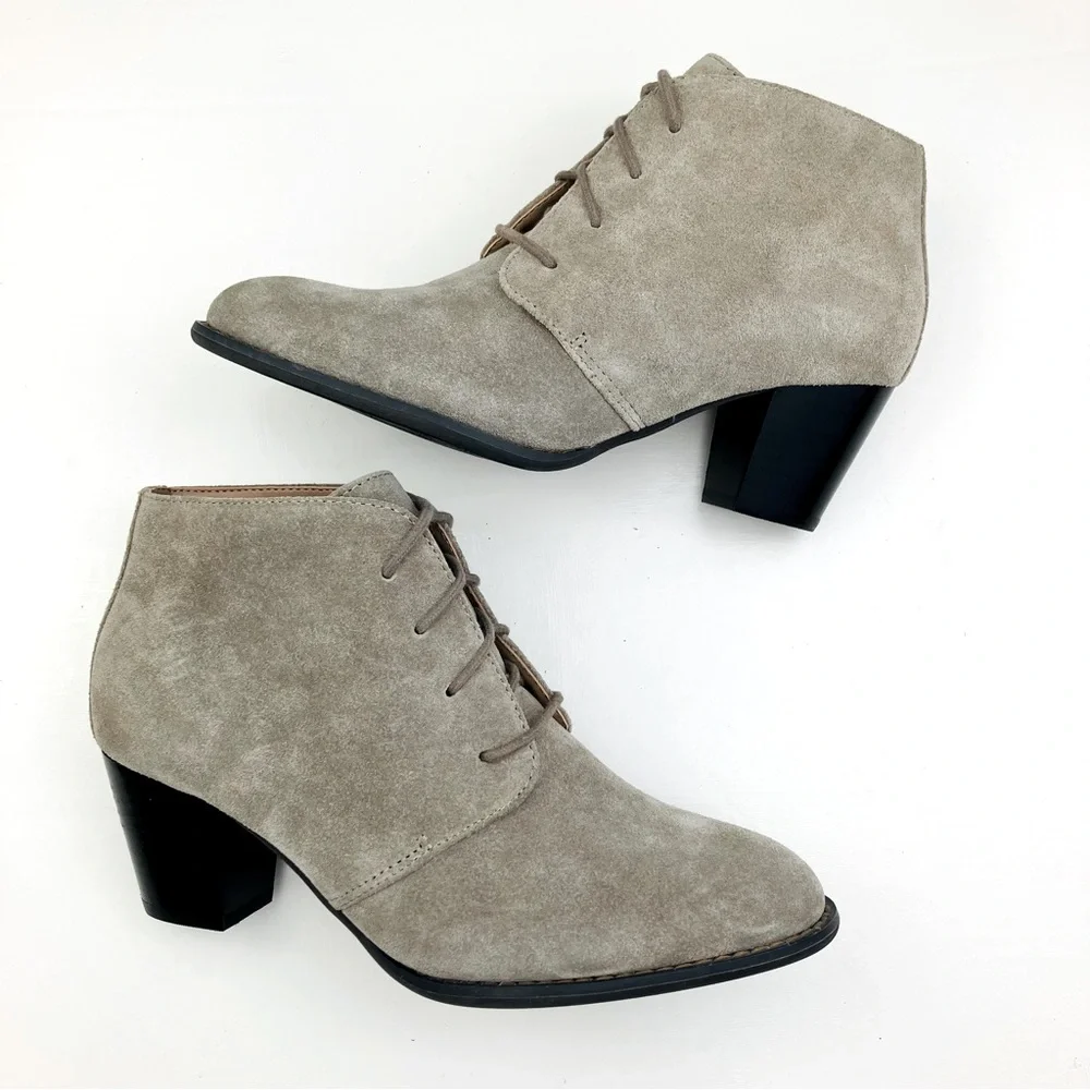 NWOT Vionic Zenda Ankle Boots